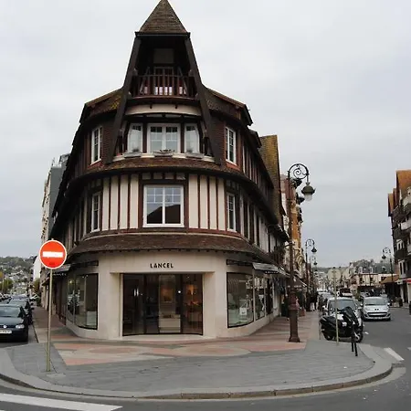 La Pointe D'auge *